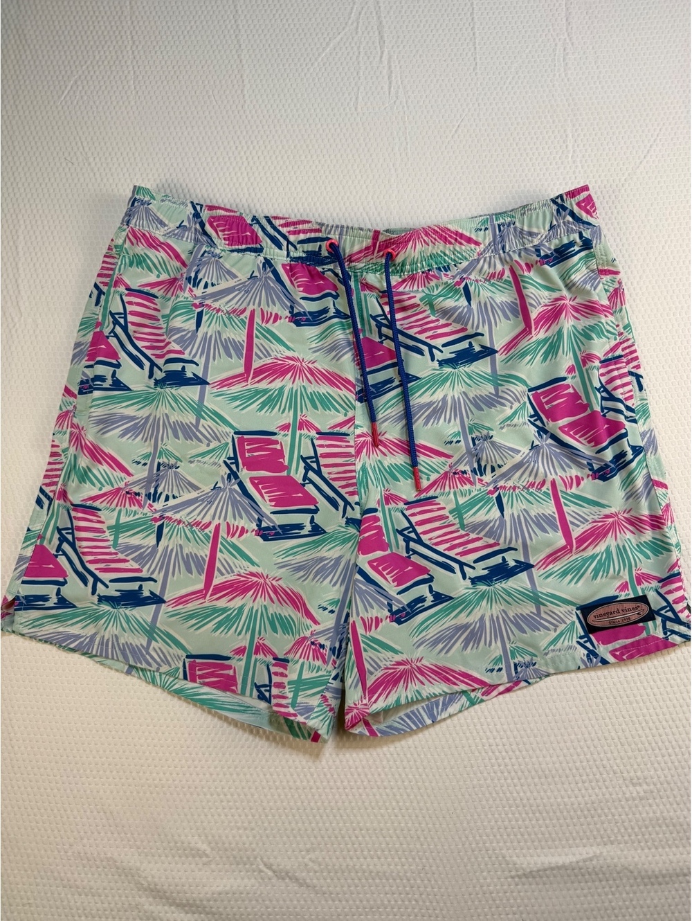 Vineyard Vines Chappy Swim Trunks Men L Beach Chair Umbrella Tropical Print